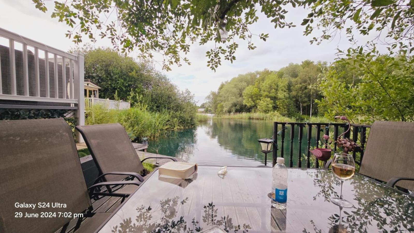 Luxury Lakeside Caravan With Hottub And Private Fishing Peg, Tattershall Lakes Buitenkant foto