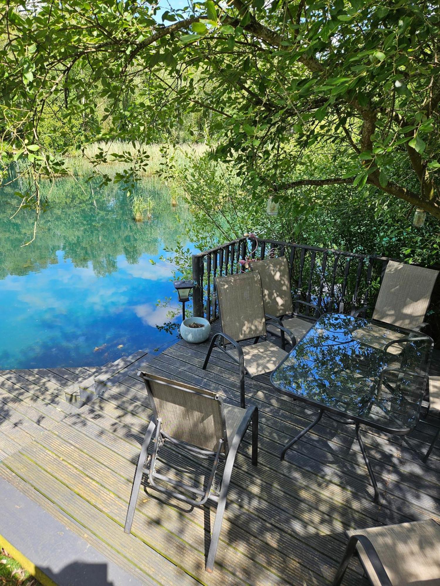 Luxury Lakeside Caravan With Hottub And Private Fishing Peg, Tattershall Lakes Buitenkant foto