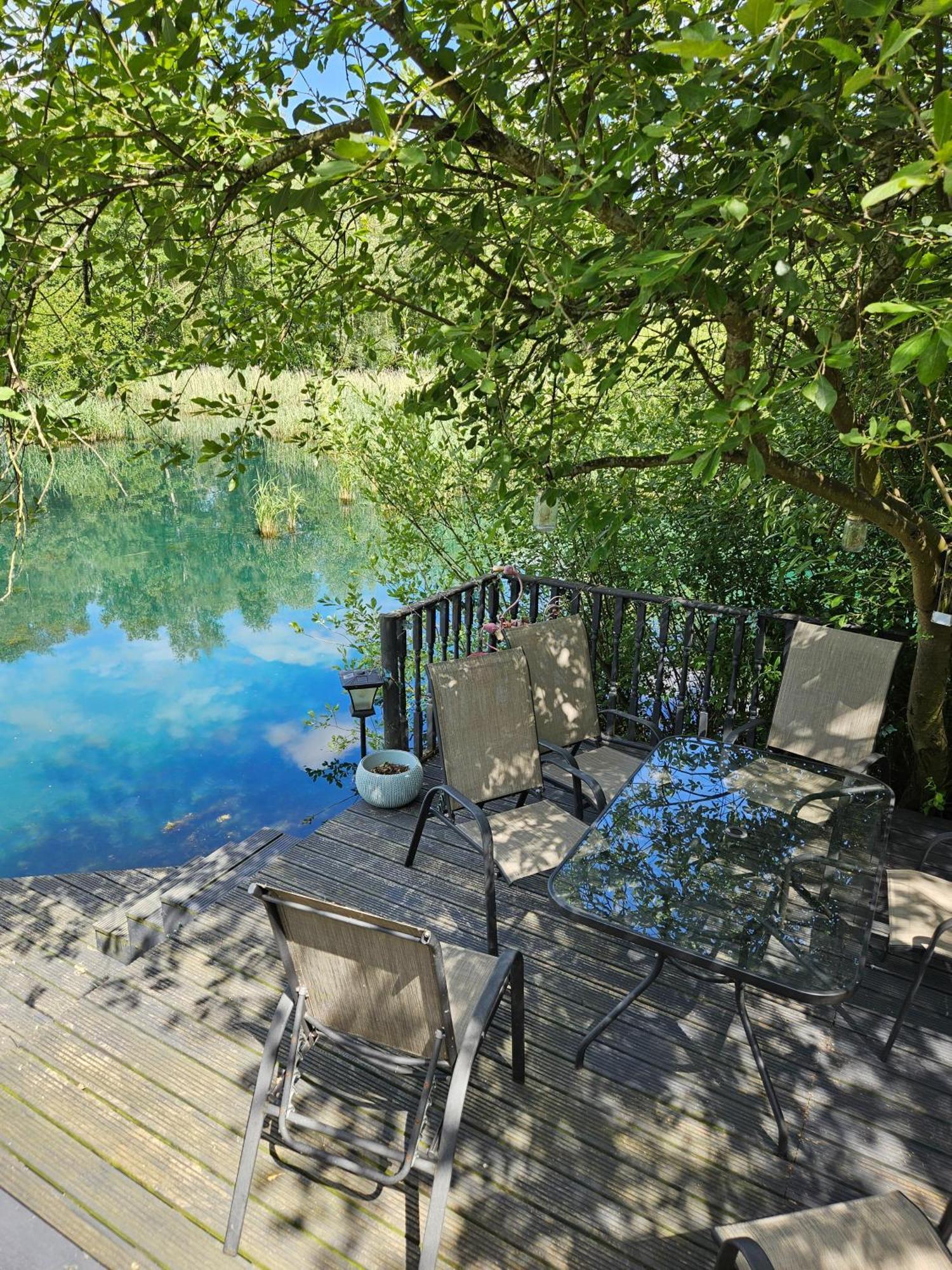 Luxury Lakeside Caravan With Hottub And Private Fishing Peg, Tattershall Lakes Buitenkant foto